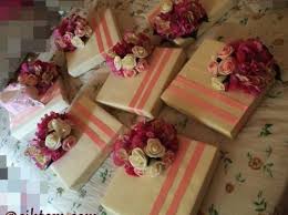 Menjual bekas untuk dijadikan gubahan barang hantaran serta barang yang nak dijadikan hantaran itu. Diy Dulang Hantaran Barang Kahwin Simple