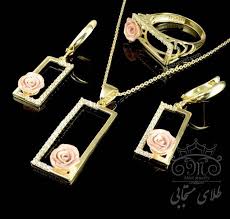 نیمست گل رز طلا Arrow Necklace Jewelry Necklace