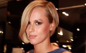 Federica pellegrini, nuovo look capelli: Nuoto Federica Pellegrini Tapiro D Oro A Portabandiera Italia