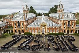 Britain Honours The Fallen Thousands Gather For Remembrance Sunday Wellington College Remembrance Sunday Public School