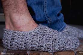 I recently went on a trip to germany and was inspired by my auntie ute who makes these slippers for everyone and showed. Fast And Free Men S Slippers Crochet Pattern