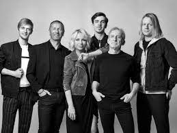 Čechomor is a czech band from svitavy (moravia) that performs traditional songs in rock arrangements. Lvhf2022 Cechomor Moravska Filharmonie Olomouc