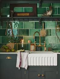 To kuchenny specjalista pierwszej klasy! 5 Design And Color Lessons We Ve Learnt From This Tiny Kitchen Homes Gardens