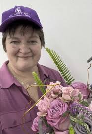 Unique Wedding Bouquets with Decorative Wire Techniques