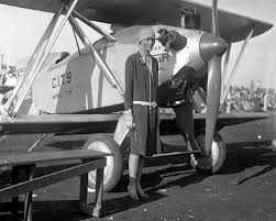 9 Famous Female Aviators Amelia Earhart Amelia Earhart Plane Amelia