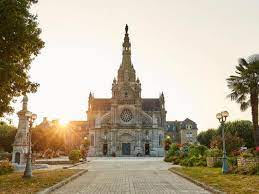 Maybe you would like to learn more about one of these? Tourismus In Morbihan Sud Bretagne Basilika Von Sainte Anne D Auray