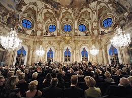 Ausschnitt hinterglasmalerei von wolfgang lenz im spiegelkabinett der residenz würzburg.jpg 590 × 801; Mozartfest In Wurzburg Bayern Online De