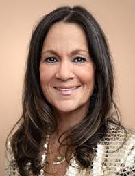 Anna Albanese's Instagram, Twitter & Facebook