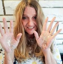 Michelle Breon's Instagram, Twitter & Facebook