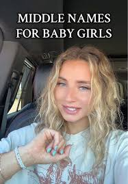 Short Middle Name Ideas for Girls