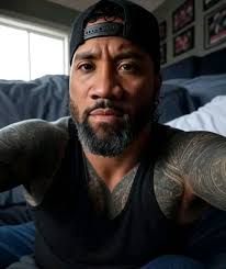 You're looking at my post, and you can't even say hi to my management Or  don't you love me anymore 💔it's me Jey Uso 🌹i love you. Every woman  deserves happiness. Right