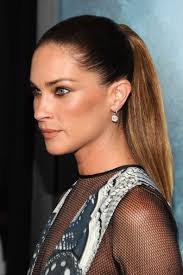 Erin Wasson Photos Photos Abraham Lincoln Vampire Slayer 3d New York Premiere Inside Arrivals Sleek Hairstyles Hair Styles Pretty Hairstyles