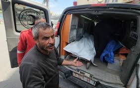 In Buenos Aires, thousands of faithful pray for Pope Francis