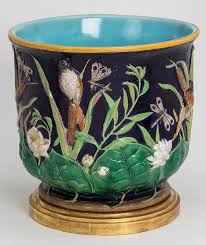 19th Century Pair Of English Majolica Cachepot 1stdibs Com Majolica Antiques Vintage Planters