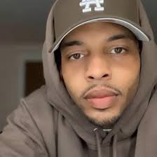 Truck steering gearbox noise and oily residue