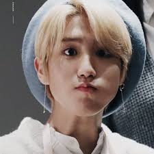 Choose some aesthetic pictures and get a stray kids wallpaper. Jisung Skz Aesthetic