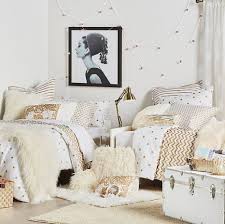 Start with a beautiful room—the kind of room you can see your future teen enjoying—and then focus on introducing the key element of fun. 29 Stylish Ideas For A Teenage Girl S Dream Bedroom