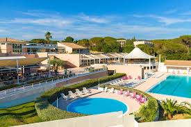 ☀️l'office de tourisme vous partage des images saisissantes de la ville de fréjus durant les 55 jours de ce printemps si particulier.chez nous. Ferienpark Azureva Frejus Frankreich Frejus Booking Com