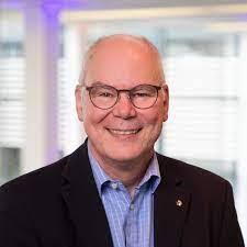 Lance Perdue's Instagram, Twitter & Facebook