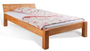 Verbaut werden laubhölzer wie buche, ahorn, eiche, ulme oder nuss, aber auch nadelhölzer wie zum personen über 180 cm sollten gleich ein 210 cm oder 220 cm langes bett nehmen, in dem sie sich richtig. Holzbett 180x200 Doppelbett Buche Bett Tagesbett 3958 Im Mobel Onlineshop Bv Gmbh