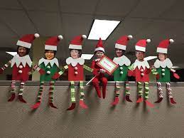 You can use shiny balls, christmas trees, garlands, and lots of stars to give the desired look. Easy Diy Office Christmas Decoration Ideas 03 Office Christmas Decorations Office Christmas Party Christmas Classroom