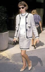 How Anna Wintour Dressed In Her 30s Anna Wintour Young Anna Wintour Style Anna Wintour