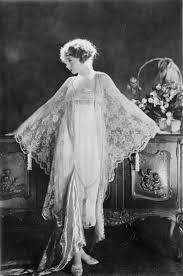 Vintage hollywood hollywood glamour hollywood stars hollywood actresses. Hollywood Before Glamour Fashion In American Silent Film Review Silent London