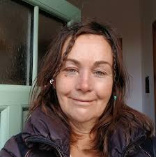 stay single and build yourself, God will send you someone who actually  deserves you🤍