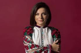 Запрошеним гостем в фіналі стала переможниця вокального шоу голос діти еліна іващенко. Oksana Muha Projshla U Final Pisennogo Shou Golos Krayini
