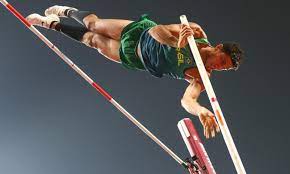 As provas de salto horizontal abrangem o salto em distância e o salto triplo. Toquio Europeus Sao Os Alvos No Salto Com Vara E 400 M Com Barreiras