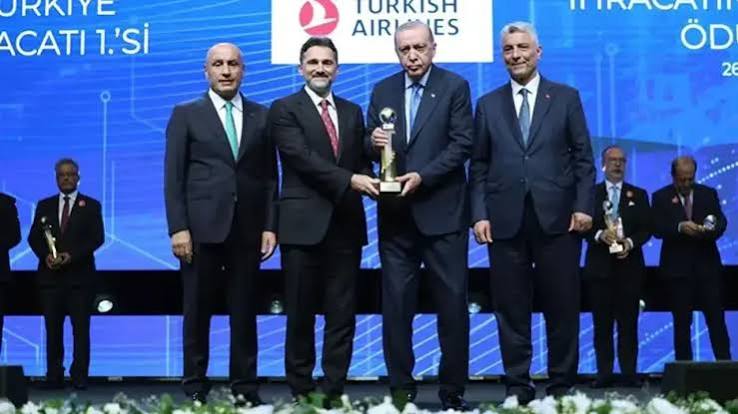 Gururlandıran Bir Başarı: THY'ye 'İhracatın Şampiyonları' Ödülü