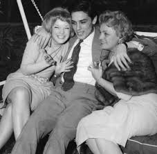 Romy Schneider Sie War Schon Beruhmt Und Todunglucklich Welt Romy schneider, omrane sadok and alain delon 21st, april 1961.