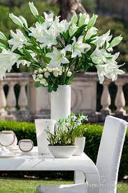 Che fiori consigliare per un matrimonio a tema bianco e nero? Pin Su Fiori E Piante Artificiali