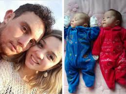 En el caso de que el niño haya muerto de forma inesperada mientras los padres no se encontraba allí, es muy importante que se les comunique la noticia de inmediato independientemente del momento o de la hora que sea. Mantienen Con Vida Durante 123 Dias A Una Mujer Embarazada Con Muerte Cerebral Para Que Sus Mellizos Pudieran Nacer