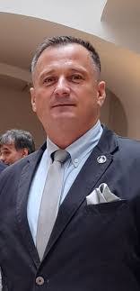 Ruby Lindeman's Instagram, Twitter & Facebook