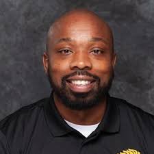 Larry Warner (@coachWarnerRB)