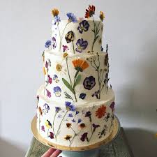 This white and gold peacock cake is absolutely unbelievable. New York Morning News Unbelievable Wedding Cake Fillings 33 Wedding Cake Alternatives Unbelievable Wedding Cake Fillings Wedding Cakes Bake My Day By Megan
