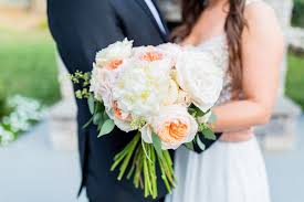 Send flowers from a real chattanooga, tn local florist. Classic Style At The Venue Chattanooga Lang Floral Designs Chattanooga Wedding Florist