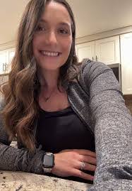 Keely Walker's Instagram, Twitter & Facebook