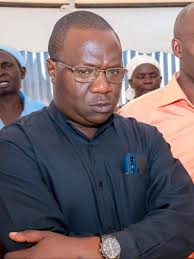 The mentality shouldn't change, the intent shouldn't change!" Jimmy Floyd  Hasselbaink and Jamie Redknapp discuss whether Chelsea need to 'blitz'  Arsenal tonight ⚡️