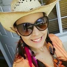 Paula Voss (paulavoss94)