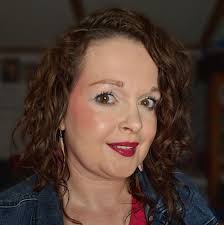 FeelGoodFriday 🏆 Congratulations to Dr. Sara Guzick for being recognized  by our local community as a Readers' Choice winner from The Meadville  Tribune! 💙🧡 #RemarkablePeople