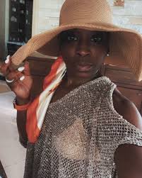 Happy Born Day!! @ms_elle817 You are truly an amazing woman and I'm so  thrilled to have you in my life! It's definitely a celebration so let's  kick off this weekend with a