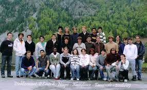 L'équipe éducative est formidable et très disponible si on a envie de réussir. Photo De Classe T 2006 2007 De 2006 Lycee Sainte Croix Des Neiges Copains D Avant