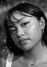 Karen Lask's Instagram, Twitter & Facebook