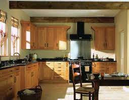 But as you can see from this example below another popular color often used in oak cabinet kitchens is red. Pin By Andi Smock On Love The Look Home Decorating Green Kitchen Walls Kitchen Colors Kitchen Wall Colors