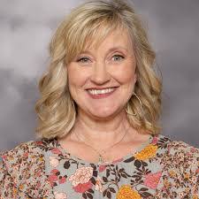 Sarah Ryland's Instagram, Twitter & Facebook