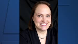 Dress for Success honors Huntington Bank Senior VP