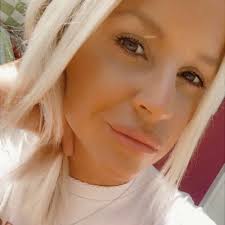 Renee Fraley's Instagram, Twitter & Facebook