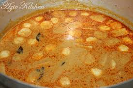 Kalau tanya saya secara peribadi, isi kuah mee kari yang saya. Mee Kari Kerang Azie Kitchen